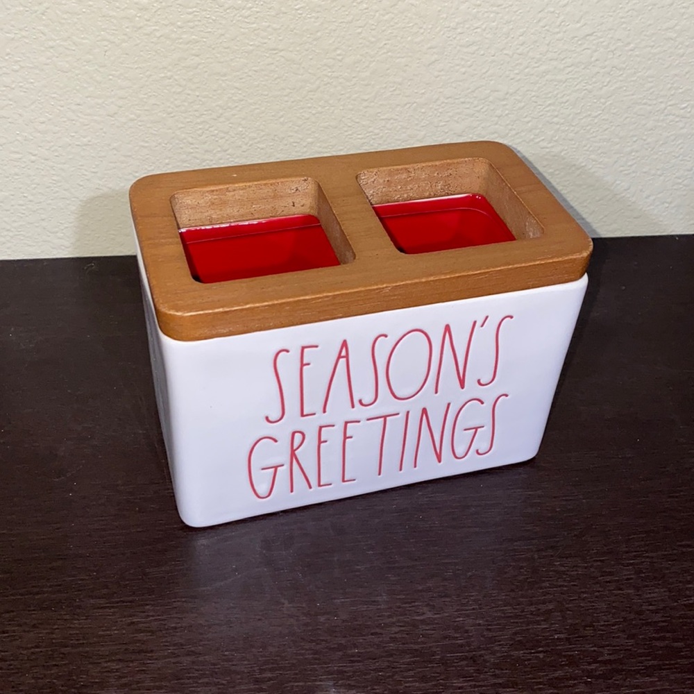 New Rae Dunn Season’s Greetings toothbrush holder